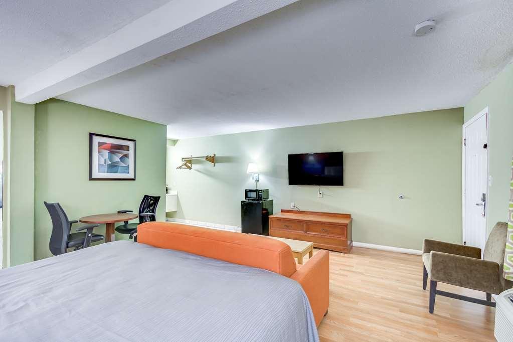 Knights Inn Берея Номер фото
